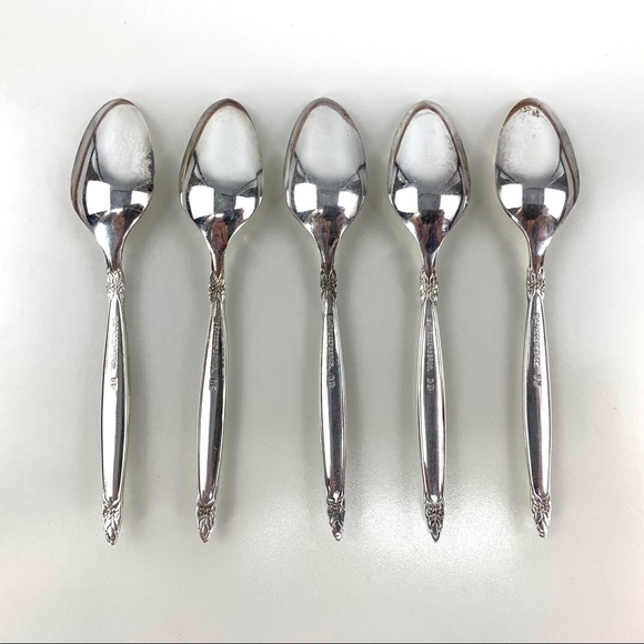 Rogers Bros. IS 1965 Vintage Silver Garland Pattern Demi-Tasse Spoons, Set of 5 - Picture 7 of 11